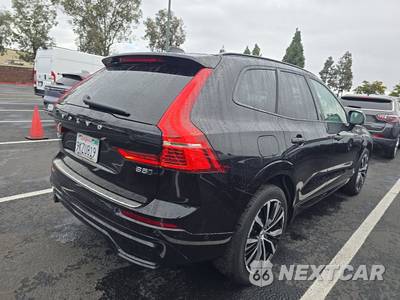 2024 Volvo XC60 B5 Plus Dark Theme - zdjęcie 4 z 32 - miniatura