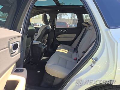 2026 Volvo XC60 B5 Plus - zdjęcie 13 z 25 - miniatura