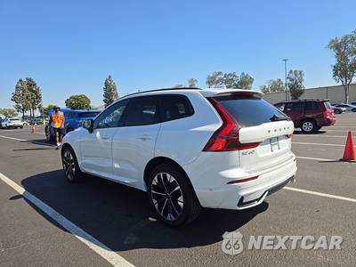 2026 Volvo XC60 B5 Plus - zdjęcie 6 z 25 - miniatura