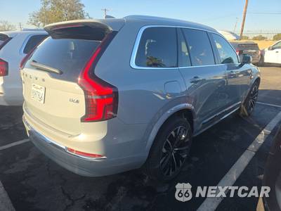 2026 Volvo XC90 B6 Plus 7-Passenger - zdjęcie 4 z 34 - miniatura