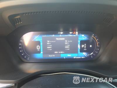 2026 Volvo XC60 B5 Plus - zdjęcie 12 z 37 - miniatura