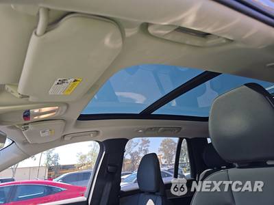 2026 Volvo XC90 B6 Plus 7-Passenger - zdjęcie 18 z 31 - miniatura
