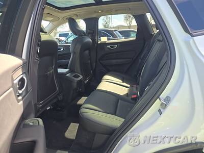 2024 Volvo XC60 B5 Plus Dark Theme - zdjęcie 13 z 26 - miniatura
