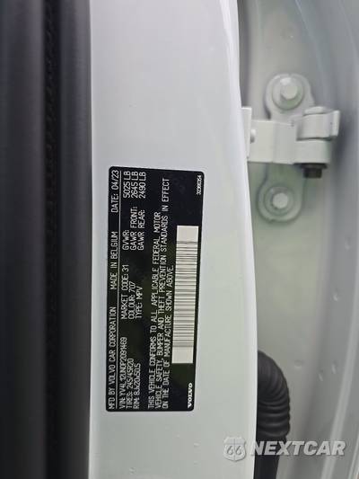 2023 Volvo XC40 B5 Plus Bright Theme - zdjęcie 14 z 25 - miniatura