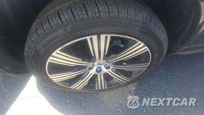 2025 Volvo XC90 Plug-In Hybrid Ultra 7-Passenger - zdjęcie 33 z 55 - miniatura