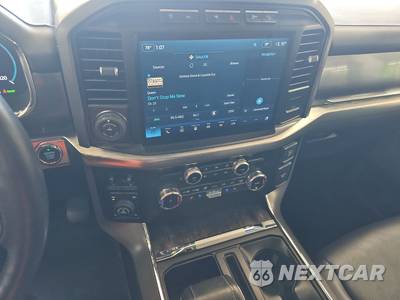 2023 Ford F-150 Hybrid LARIAT Crew Cab Short Bed - zdjęcie 6 z 33 - miniatura