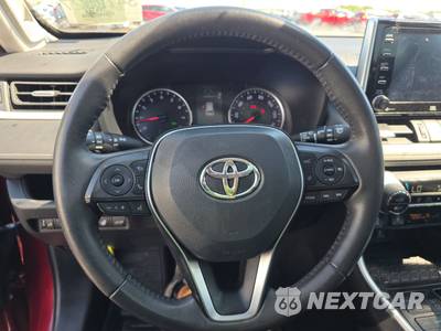 2020 Toyota RAV4 XLE Premium - zdjęcie 10 z 26 - miniatura