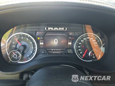 2022 Ram 1500 Laramie Crew Cab Short Bed - zdjęcie 12 z 30 - miniatura