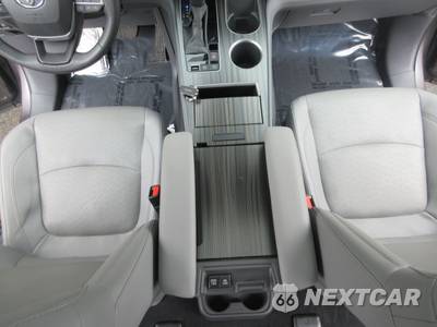 2024 Toyota Sienna Limited 7-Passenger 120.5" WB - zdjęcie 18 z 68 - miniatura