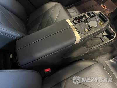 2025 BMW iX xDrive50 - zdjęcie 40 z 52 - miniatura