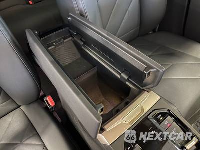 2025 BMW iX xDrive50 - zdjęcie 42 z 52 - miniatura