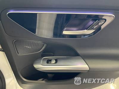 2022 Mercedes-Benz C 300 Sedan - zdjęcie 44 z 51 - miniatura
