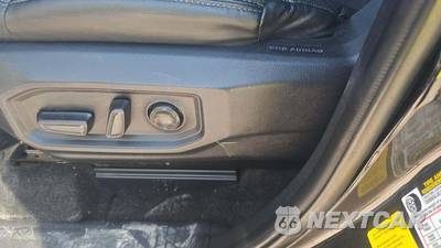 2023 Toyota Tundra Limited Crew Cab Short Bed - zdjęcie 19 z 30 - miniatura