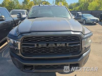 2023 Ram 3500 Tradesman Crew Cab Long Bed DRW - zdjęcie 2 z 26 - miniatura
