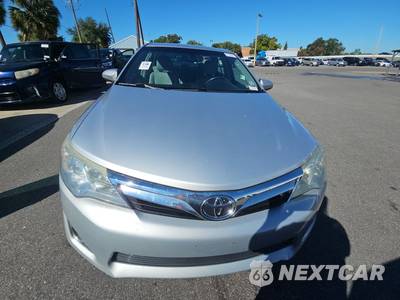 2012 Toyota Camry XLE - zdjęcie 2 z 34 - miniatura