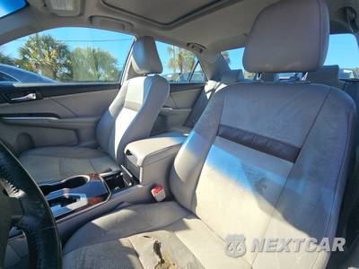 2012 Toyota Camry XLE - zdjęcie 7 z 34 - miniatura