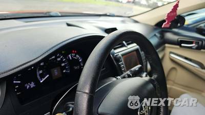 2013 Toyota Camry Hybrid XLE - zdjęcie 43 z 46 - miniatura