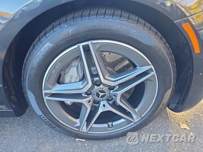 2022 Mercedes-Benz E 350 4MATIC Sedan - zdjęcie 9 z 25 - miniatura