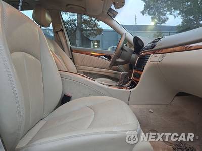 2005 Mercedes-Benz E 500 Sedan - zdjęcie 8 z 45 - miniatura