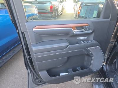 2023 GMC Sierra 1500 Denali Crew Cab Short Bed - zdjęcie 9 z 27 - miniatura
