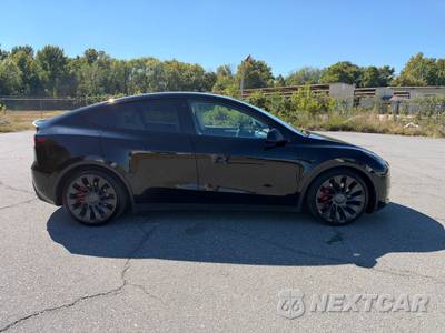 2023 Tesla Model Y Performance - zdjęcie 4 z 49 - miniatura