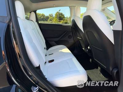 2023 Tesla Model Y Performance - zdjęcie 17 z 49 - miniatura