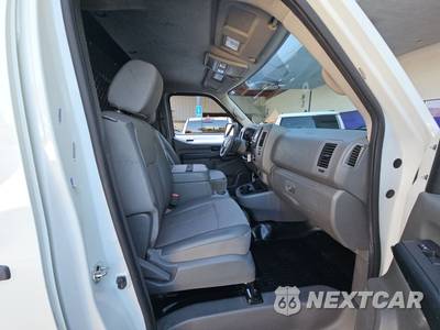 2020 Nissan NV2500 HD Cargo SV Standard Roof 146.1" WB - zdjęcie 8 z 33 - miniatura