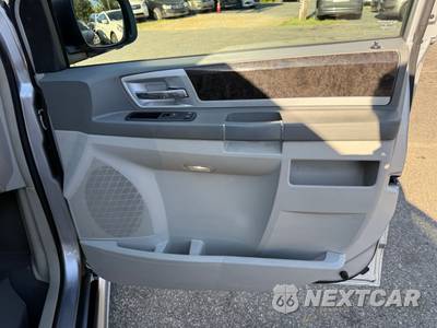 2010 Dodge Grand Caravan SXT Minivan 121.2" WB - zdjęcie 51 z 143 - miniatura