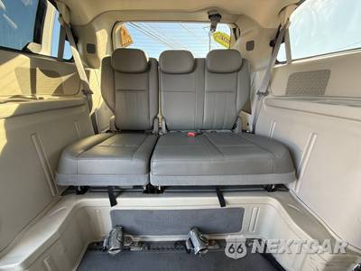 2010 Dodge Grand Caravan SXT Minivan 121.2" WB - zdjęcie 72 z 143 - miniatura