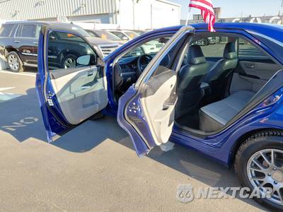 2015 Toyota Camry SE - zdjęcie 16 z 23 - miniatura