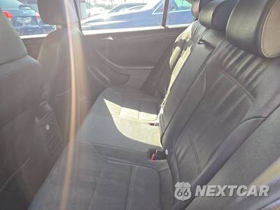 2012 Volkswagen Jetta SE Sedan - zdjęcie 13 z 50 - miniatura