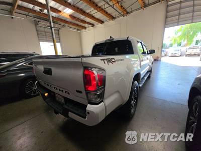 2021 Toyota Tacoma TRD Sport Crew Cab Medium Bed - zdjęcie 4 z 25 - miniatura