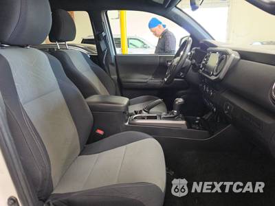 2021 Toyota Tacoma TRD Sport Crew Cab Medium Bed - zdjęcie 8 z 25 - miniatura