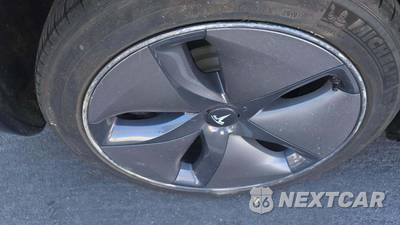 2019 Tesla Model 3 Long Range - zdjęcie 25 z 50 - miniatura