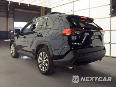 2020 Toyota RAV4 XLE Premium - zdjęcie 6 z 51 - miniatura