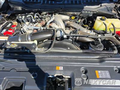 2022 Ford Super Duty F-450 Lariat Crew Cab Long Bed DRW - zdjęcie 15 z 22 - miniatura