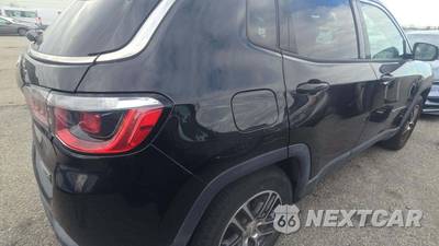 2018 Jeep Compass Latitude w/Sun & Wheel Pkg - zdjęcie 33 z 35 - miniatura