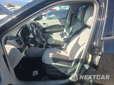 2018 Jeep Compass Latitude w/Sun & Wheel Pkg - zdjęcie 7 z 35 - miniatura