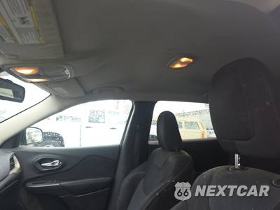 2016 Jeep Cherokee Latitude - zdjęcie 14 z 42 - miniatura