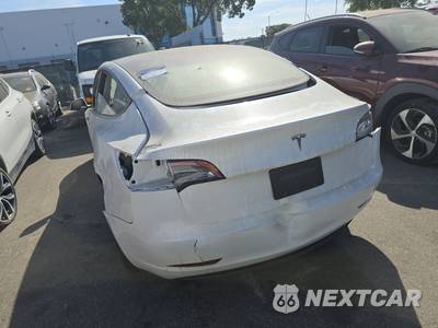 2023 Tesla Model 3 Standard Range - zdjęcie 6 z 39 - miniatura