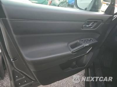 2024 Nissan Pathfinder SV - zdjęcie 15 z 31 - miniatura