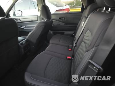 2024 Nissan Pathfinder SV - zdjęcie 19 z 31 - miniatura