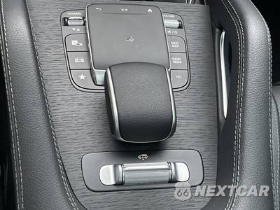 2023 Mercedes-Benz GLS 580 4MATIC - zdjęcie 31 z 47 - miniatura