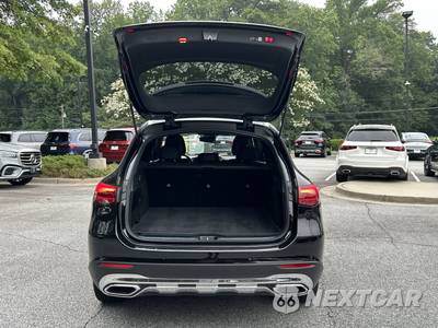 2025 Mercedes-Benz GLC 300 - zdjęcie 9 z 20 - miniatura