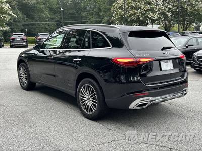 2025 Mercedes-Benz GLC 300 - zdjęcie 15 z 20 - miniatura