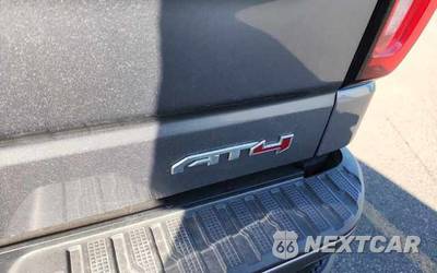 2019 GMC Sierra 1500 AT4 Crew Cab Medium Bed - zdjęcie 7 z 38 - miniatura