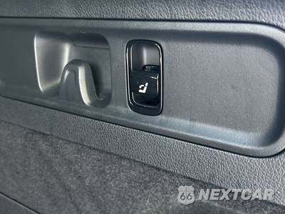 2025 Mercedes-Benz GLC 300 - zdjęcie 12 z 20 - miniatura