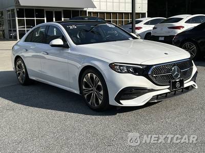 2025 Mercedes-Benz E 350 Sedan - zdjęcie 4 z 20 - miniatura