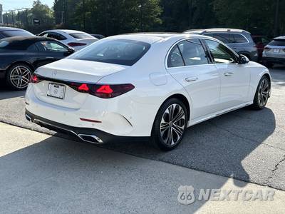 2025 Mercedes-Benz E 350 Sedan - zdjęcie 6 z 20 - miniatura