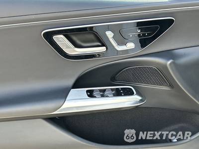 2025 Mercedes-Benz E 350 Sedan - zdjęcie 19 z 20 - miniatura